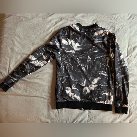 Black & White Plant Pattern Athletic Sweater (Small/European Medium) - Picture 2 of 5
